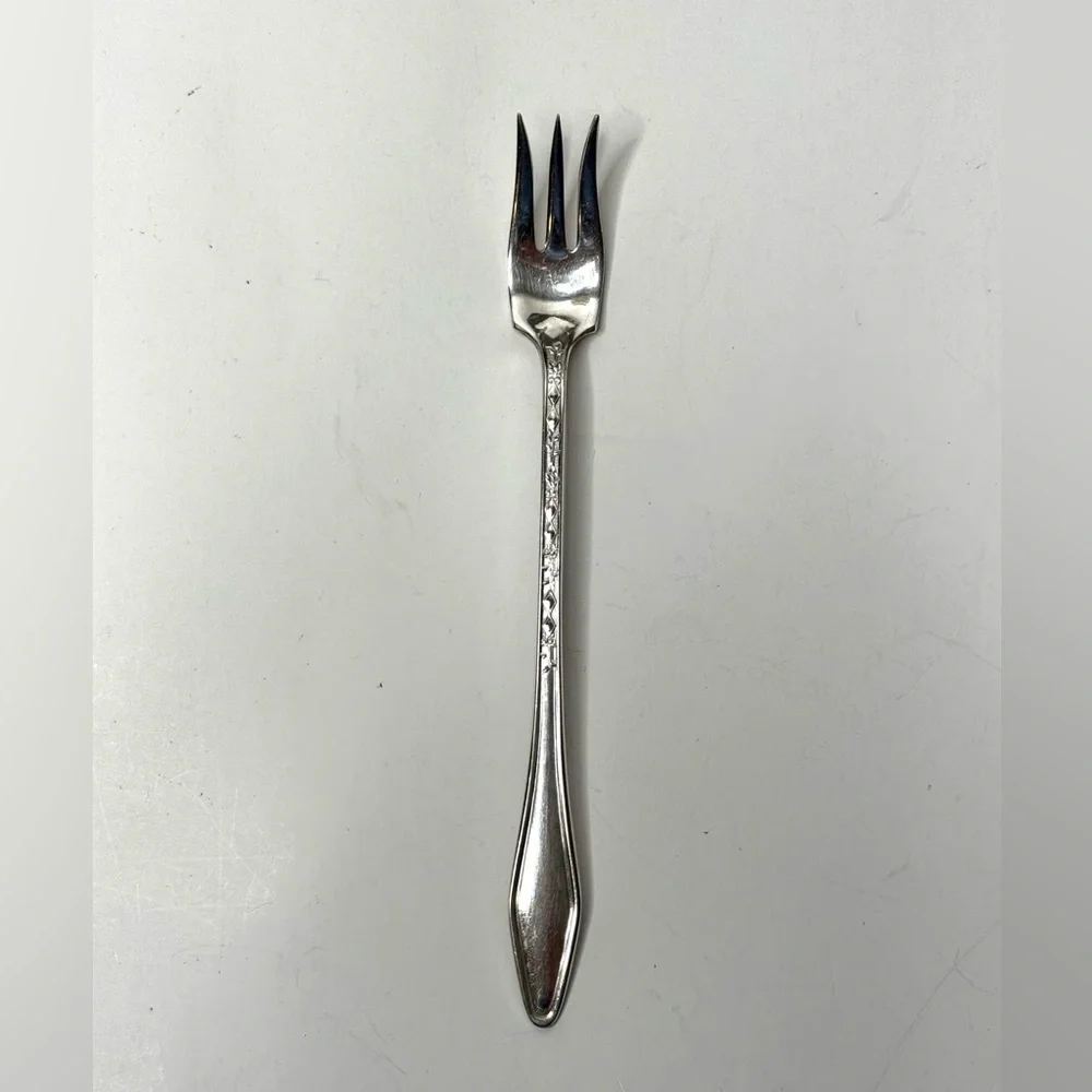 Vintage Stratford Silver‎ Co Special Forks Silverplate Cocktail Appetizer 1 Pc.